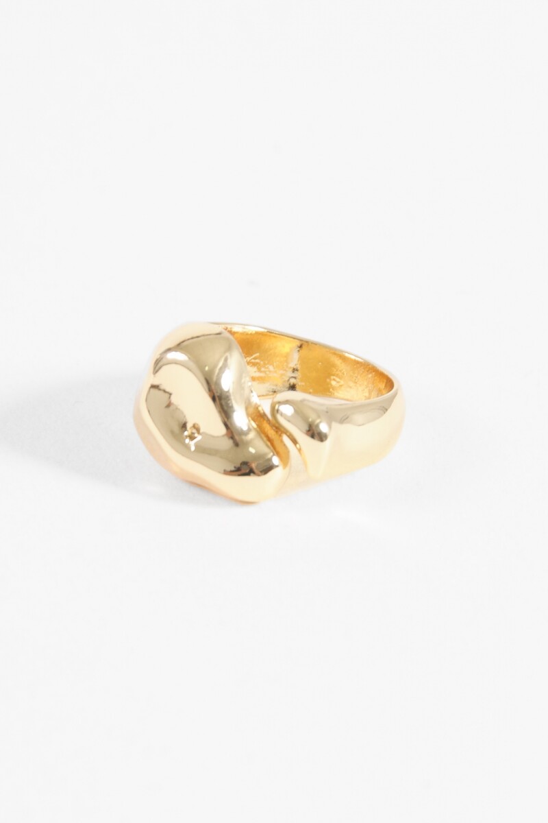 Anillo machacado dorado