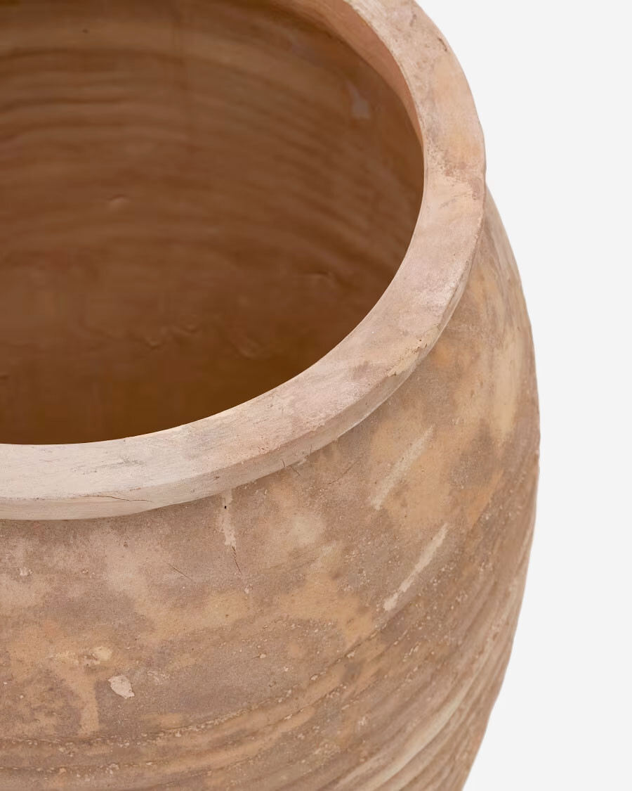 Set Llonga de 2 maceteros de terracota con acabado natural Ø 54 / 32 cm Set Llonga de 2 maceteros de terracota con acabado natural Ø 54 / 32 cm