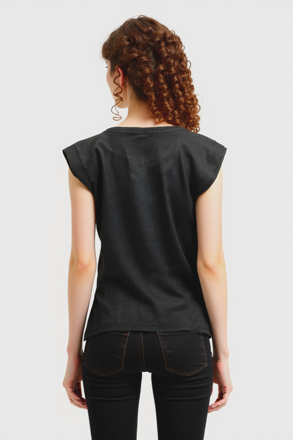 Remera Akaroa Estampado 1