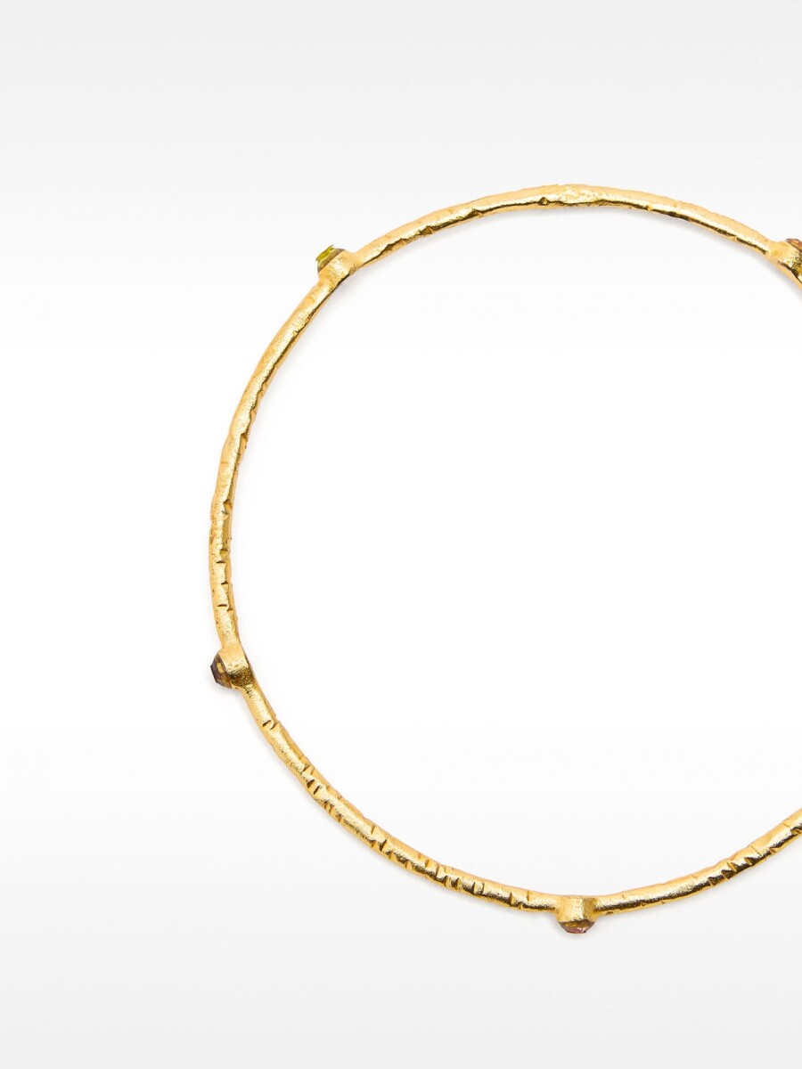 Pulsera Rígida Con Detalles De Color dorado