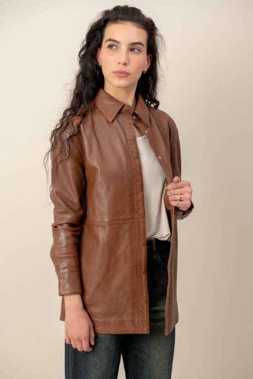 Sobre camisa cuero Cognac