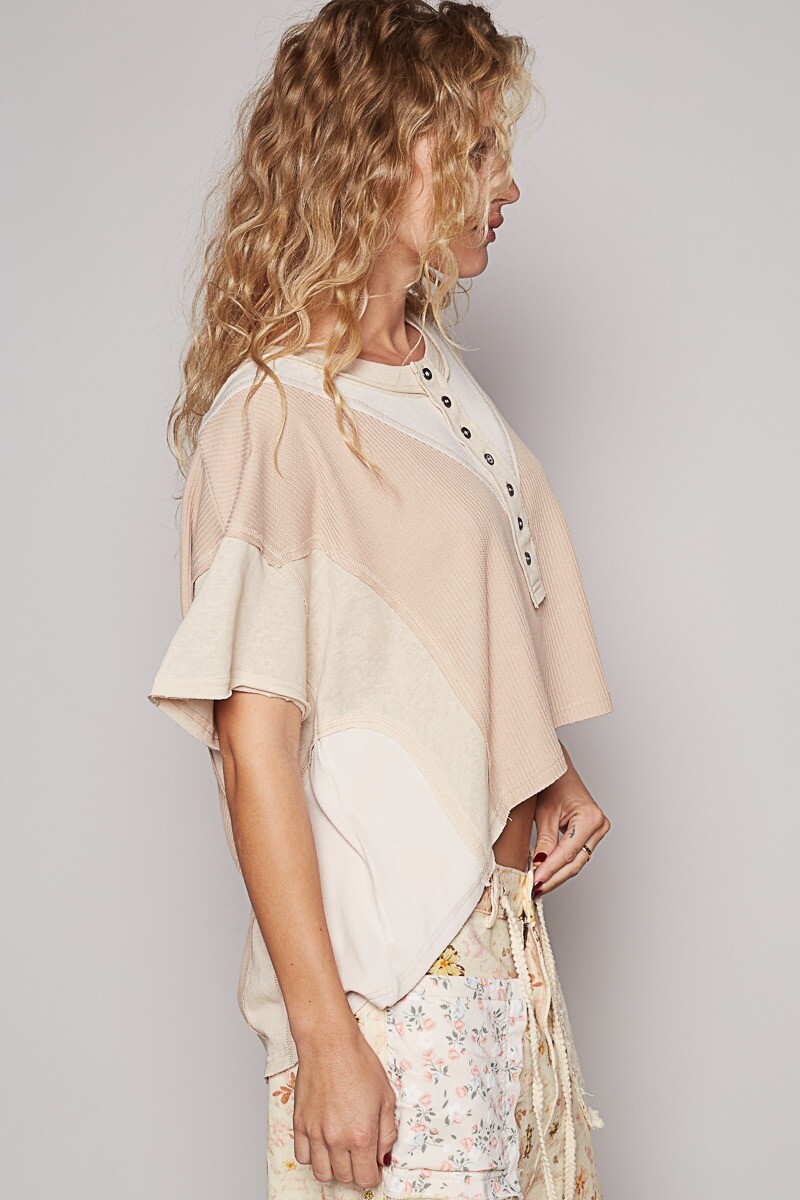 CAMISETA BOTONES Beige