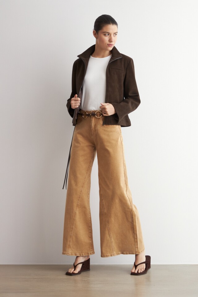 Chaqueta eco cuero con cierre chocolate
