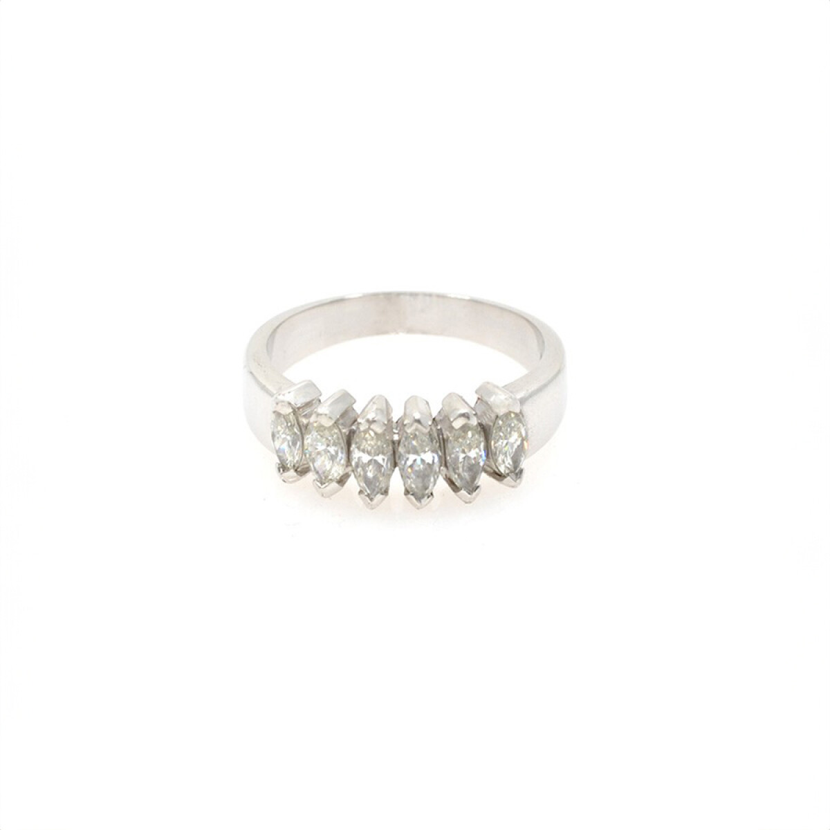 Anillo En Oro 18 K Blanco Con Brillantes Navettes 