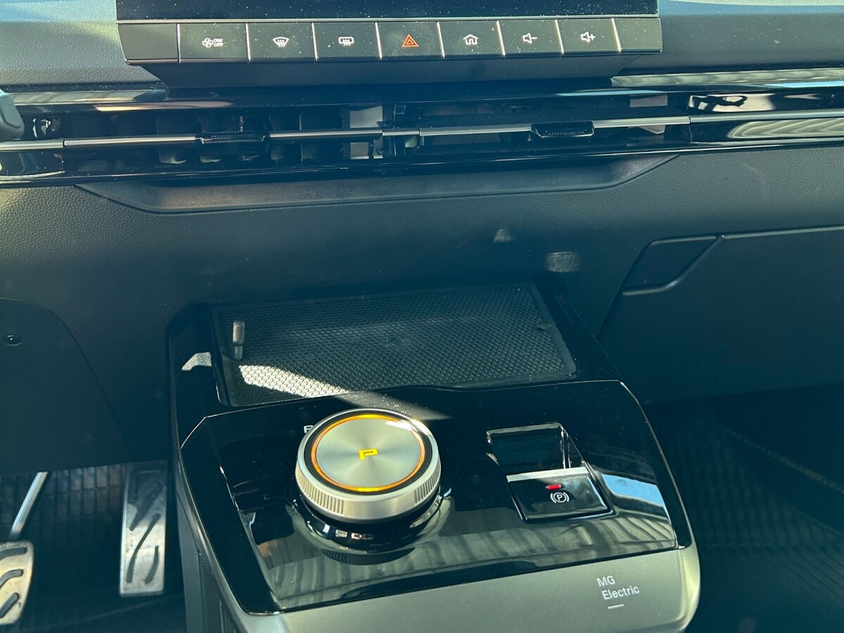 MG4 Deluxe 150 KW Extra Full 2026 0KM | Permuta / Financia MG4 Deluxe 150 KW Extra Full 2026 0KM | Permuta / Financia