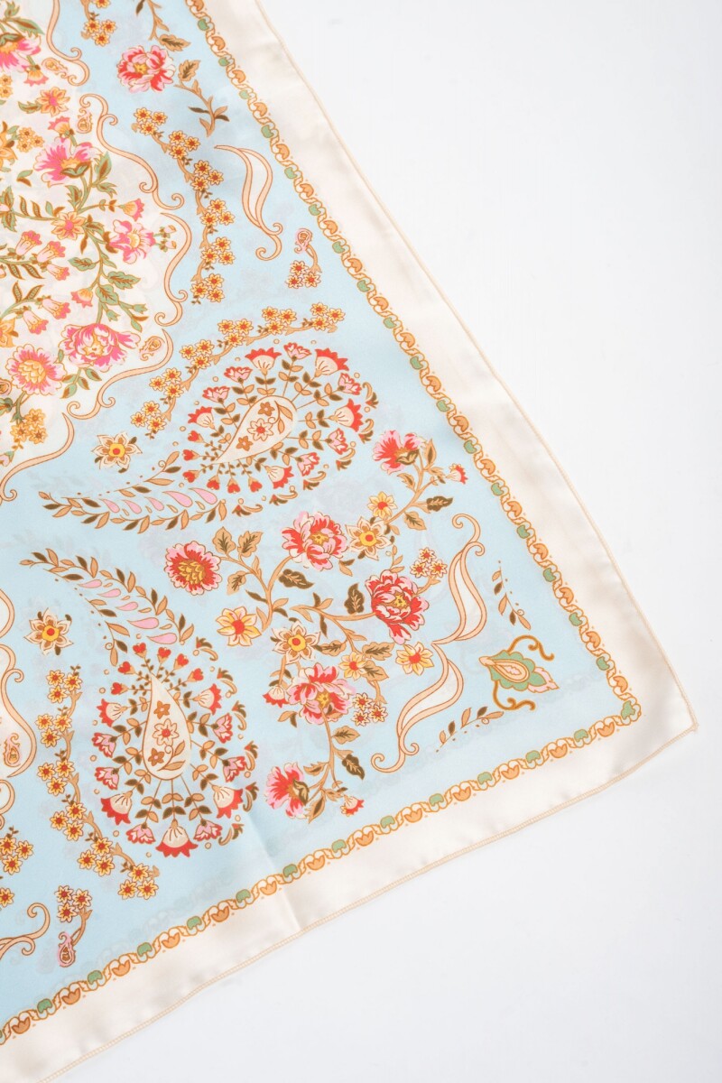 Bandana Print Celeste