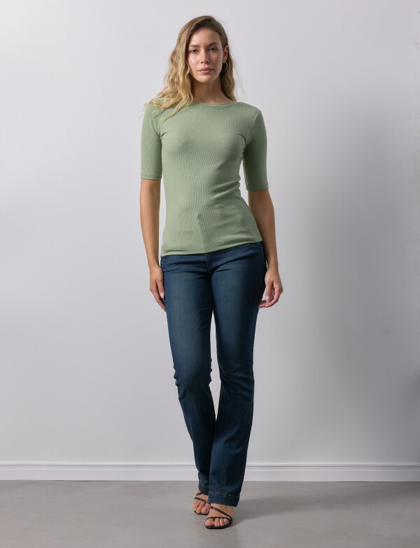Remera Modal Ribs VERDE
