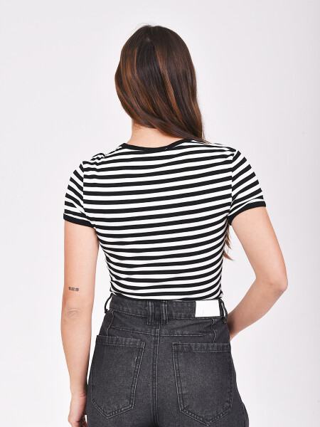 REMERA LUCCA VARIANTE 1