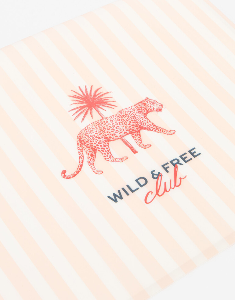 Útiles Varios Sobre Plástico "wild Free" - Combinacion Tricolor