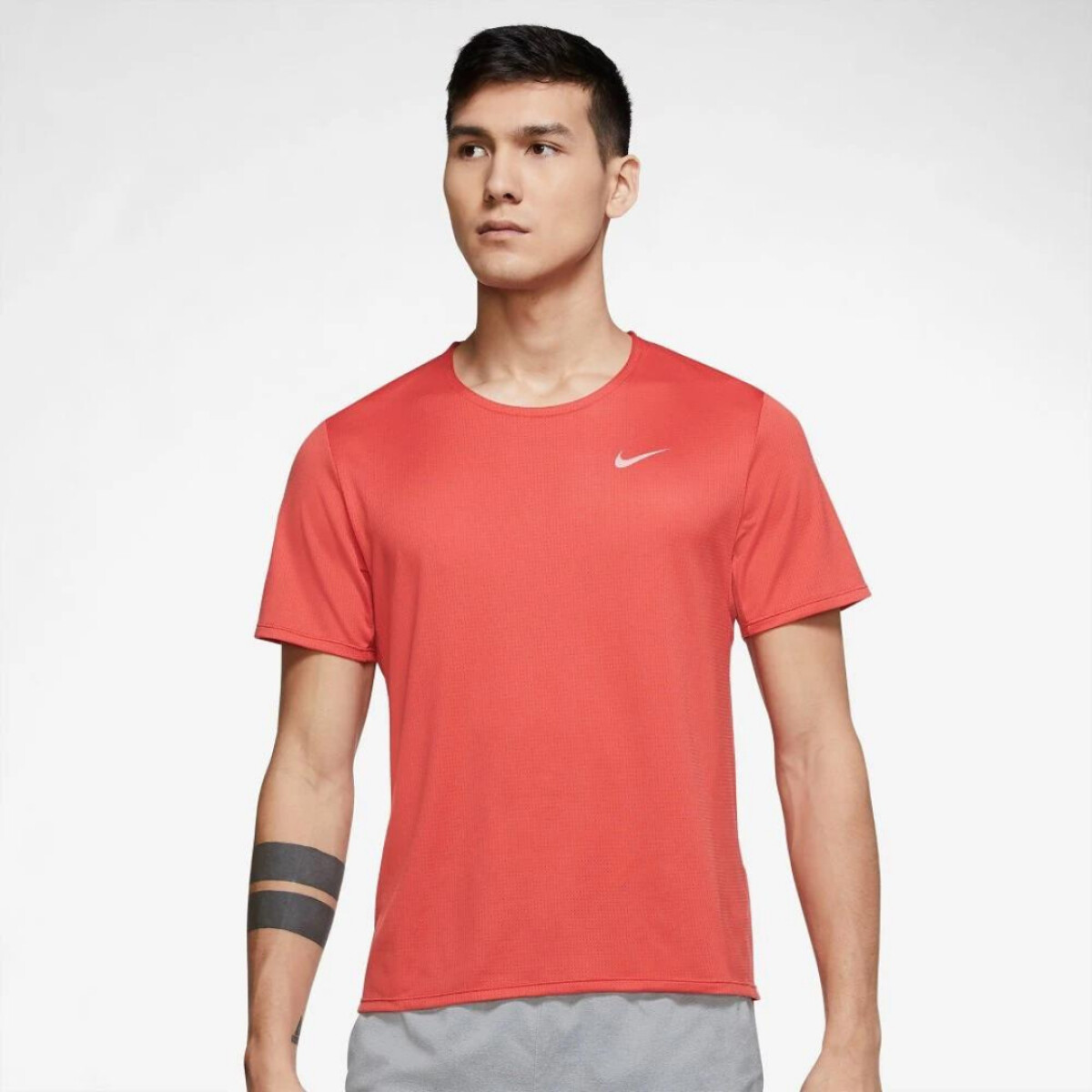 Remera Nike Running Hombre WR Rise 365 - S/C 