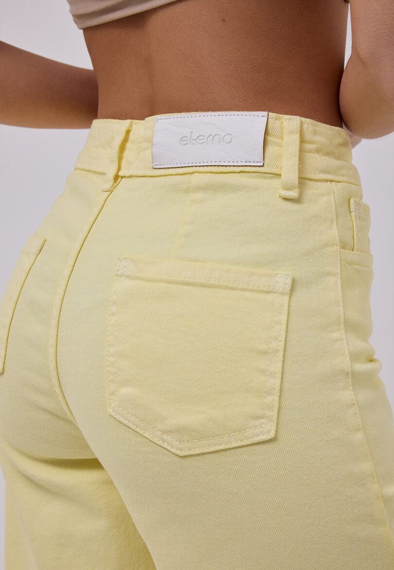 Jean Lau Amarillo