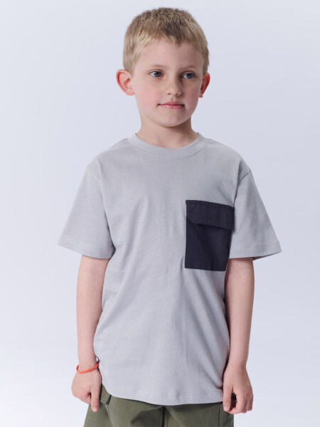 Remera Con Bolsillo Contraste Gris
