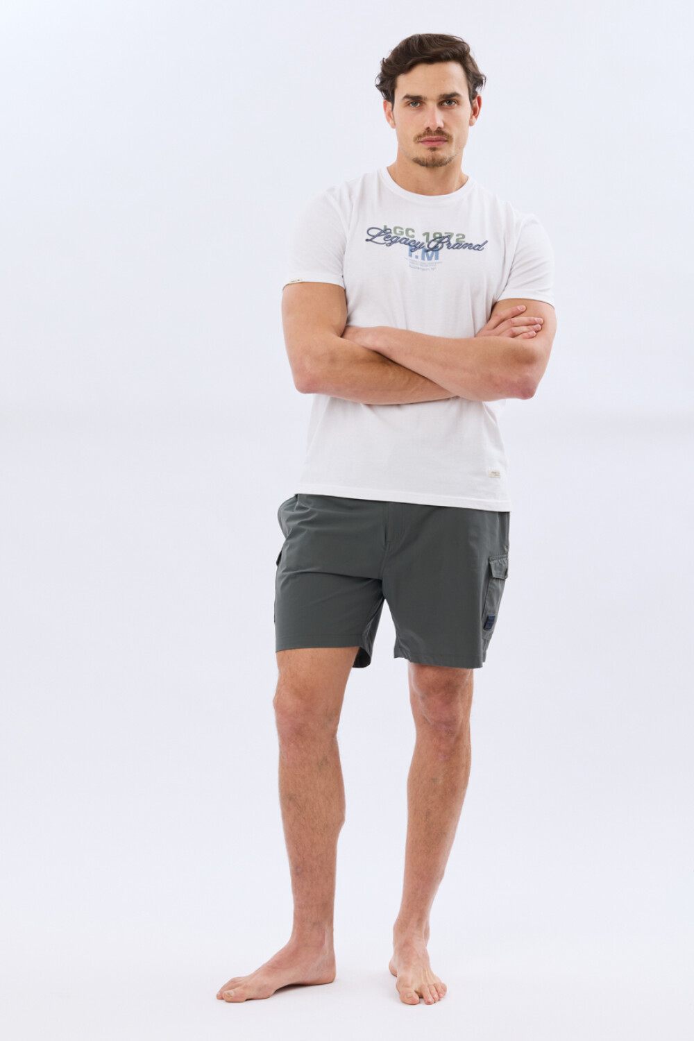 SHORT CARGO DE BAÑO LISO Verde