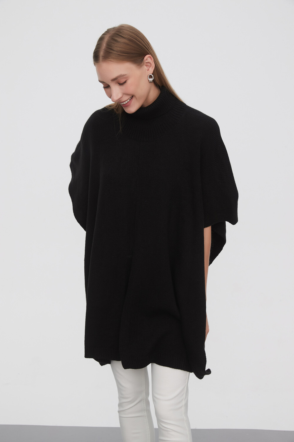 Poncho Achik Negro
