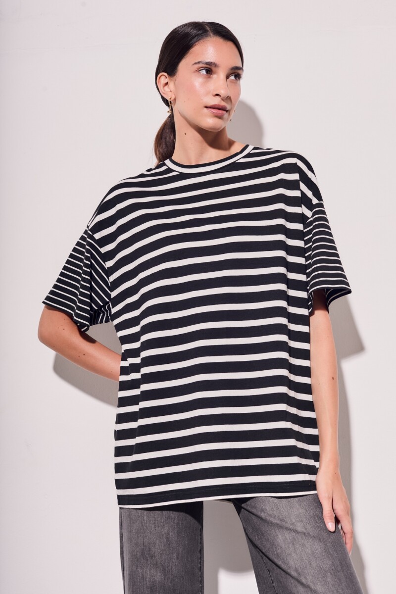 Remera Rayada Negro