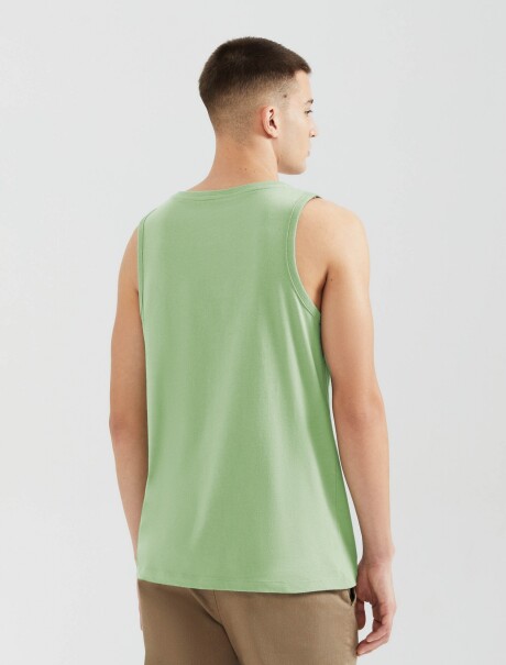 MUSCULOSA BÁSICA MASCULINA VERDE CLARO