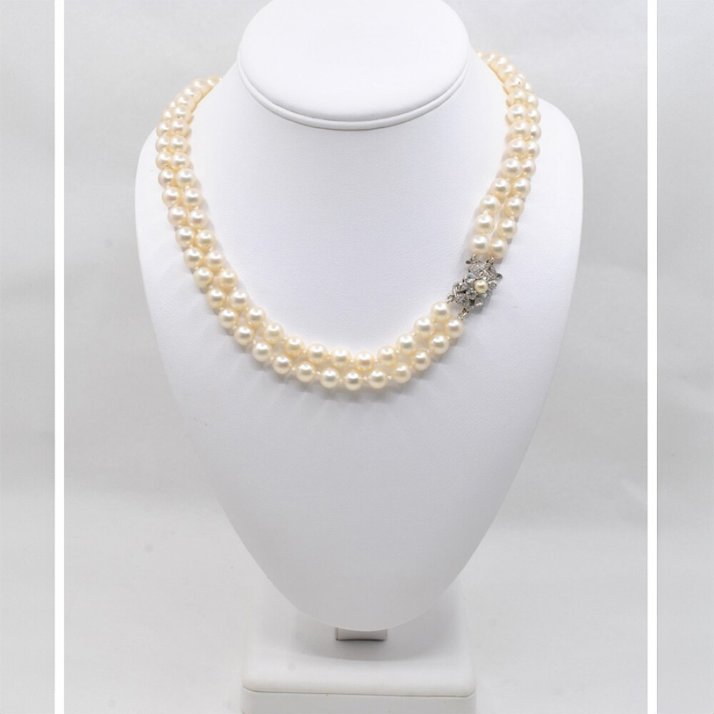 Collar Perlas De Cultivo Con Broche De Oro 18 K , Brillantes Y Perla Collar Perlas De Cultivo Con Broche De Oro 18 K , Brillantes Y Perla