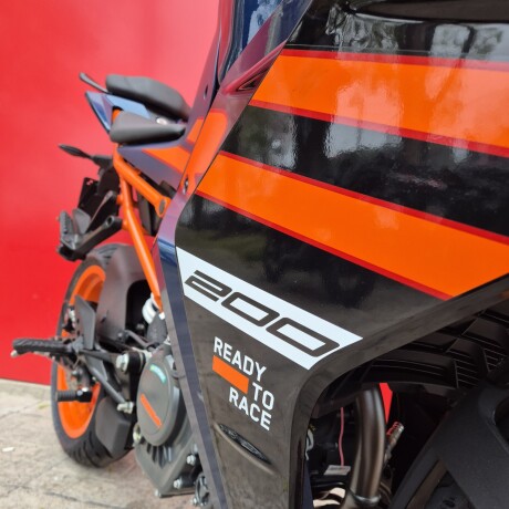 KTM RC200 Azul