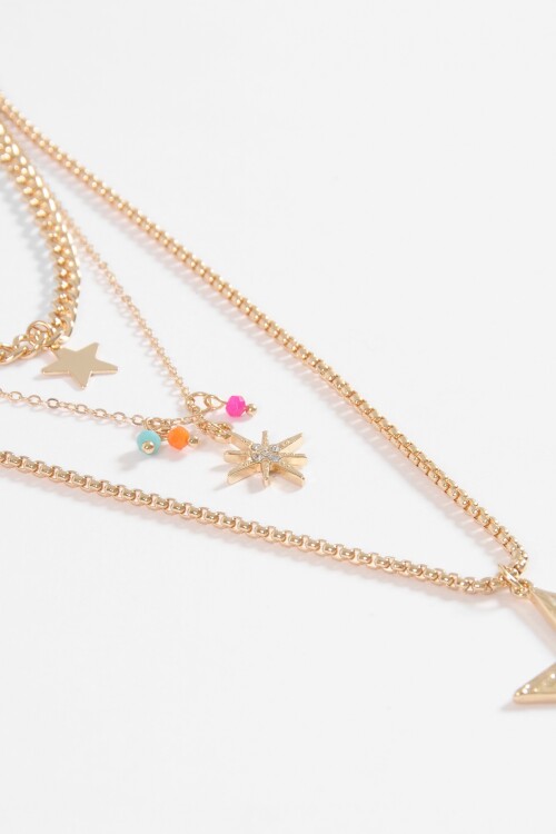 Collar triple dije estrella dorado