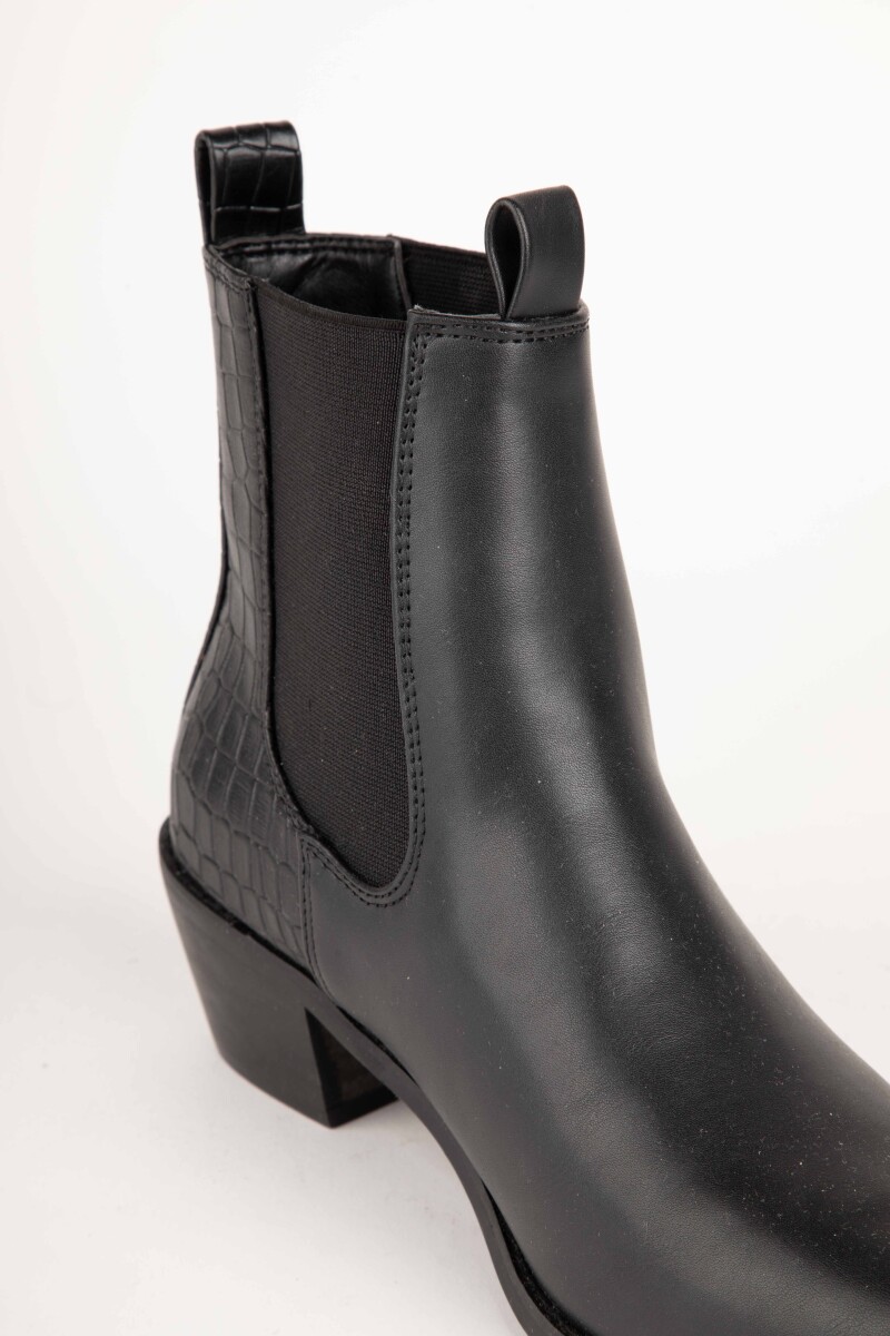 BOTA KRISTENA Negro