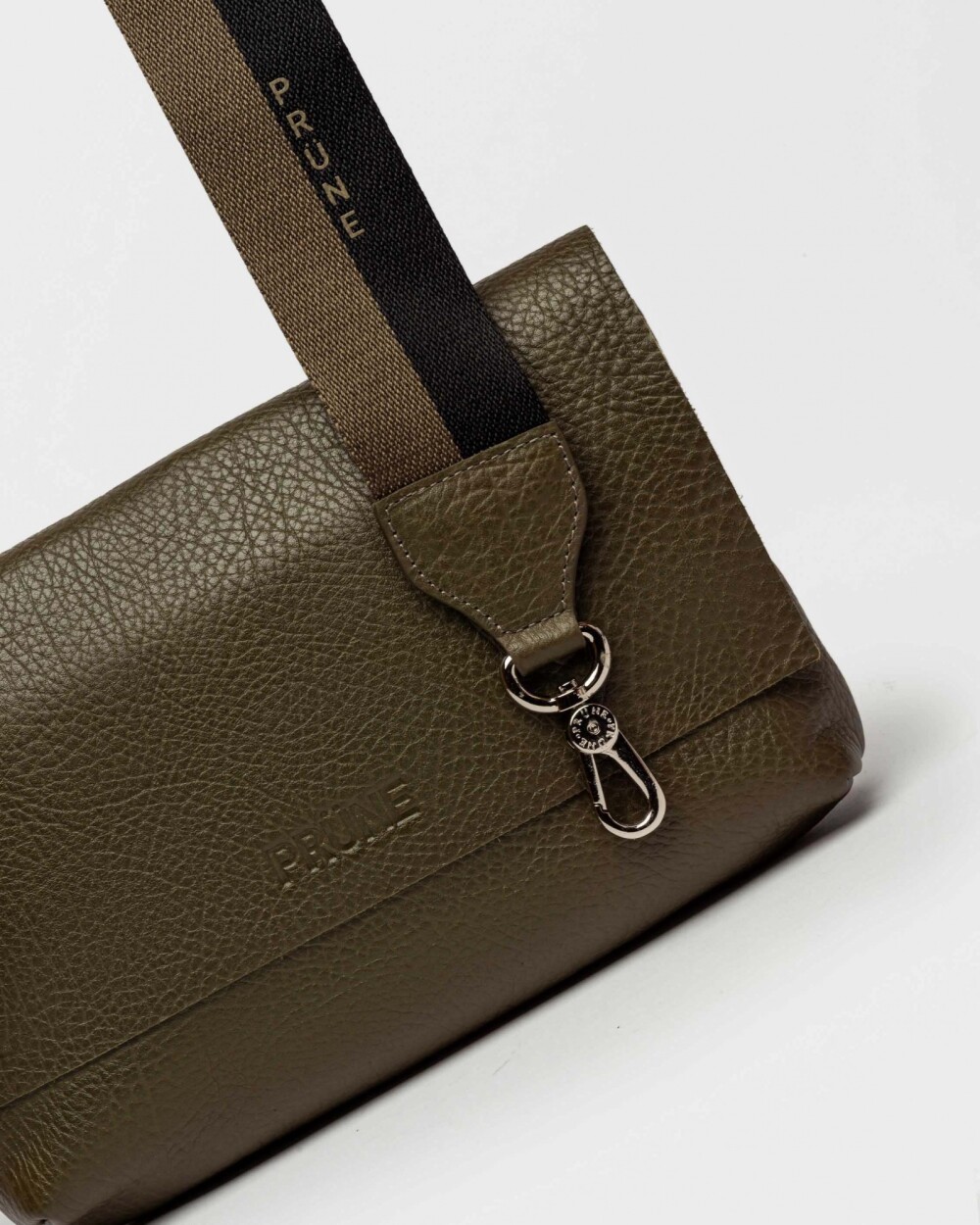 Morral Olivia En Cuero Graneado Verde