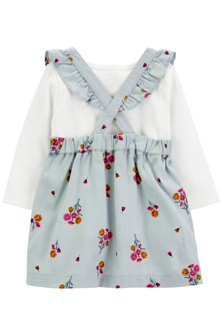 Set tres piezas, jumper de sarga, remera de algodón calado y medias Sin color