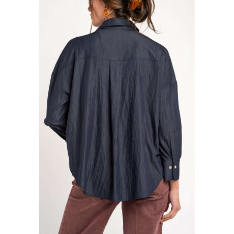 Camisa Con Bolsillo Delantero Celeste