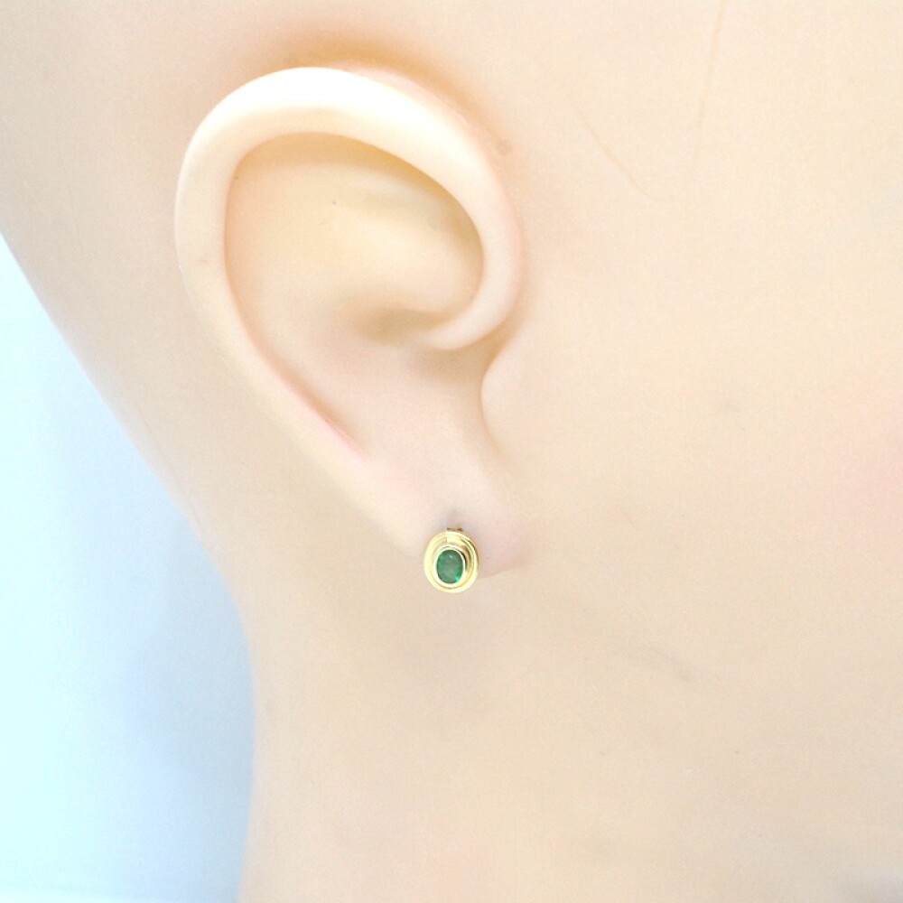 Caravanas en oro 18k amarillo y esmeralda oval Caravanas en oro 18k amarillo y esmeralda oval
