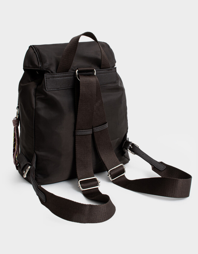 Mochilas Urbanas Mochila Deportiva Con Solapa - Marron Oscuro