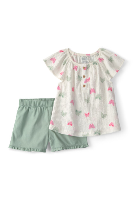 Set dos piezas, short de algodón y blusa de jersey arrugado, diseño mariposas. Talles 2-5T Set dos piezas, short de algodón y blusa de jersey arrugado, diseño mariposas. Talles 2-5T
