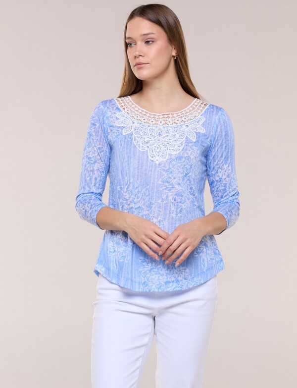 Blusa Estampada Devoré Con Pechera De Encaje CELESTE/MULTI