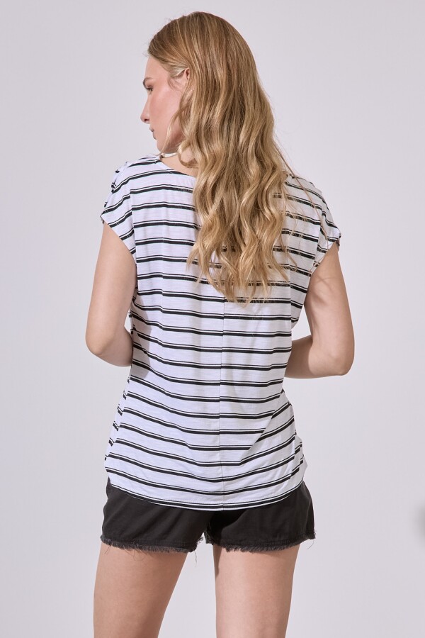 Remera Lineas BLANCO/NEGRO