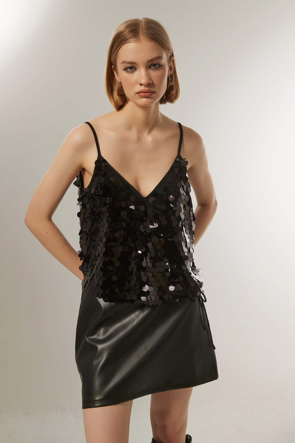 Musculosa Carmin Negro