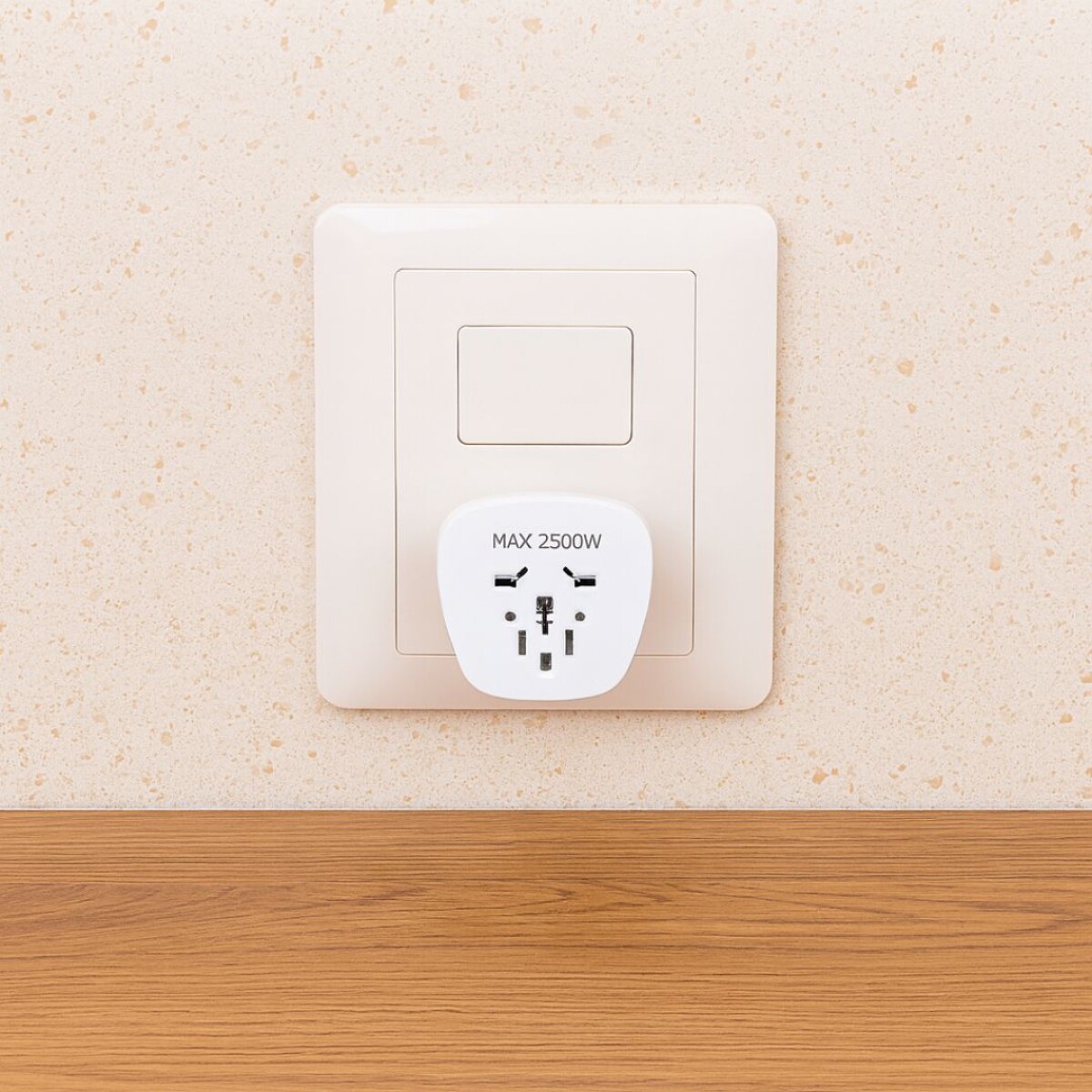 ADAPTADOR UNIVERSAL 3 EN LINEA - Blanco 