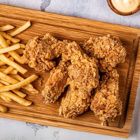 ALITAS DE POLLO CRUJIENTE - 1 KG Alitas De Pollo Crujiente - 1 Kg