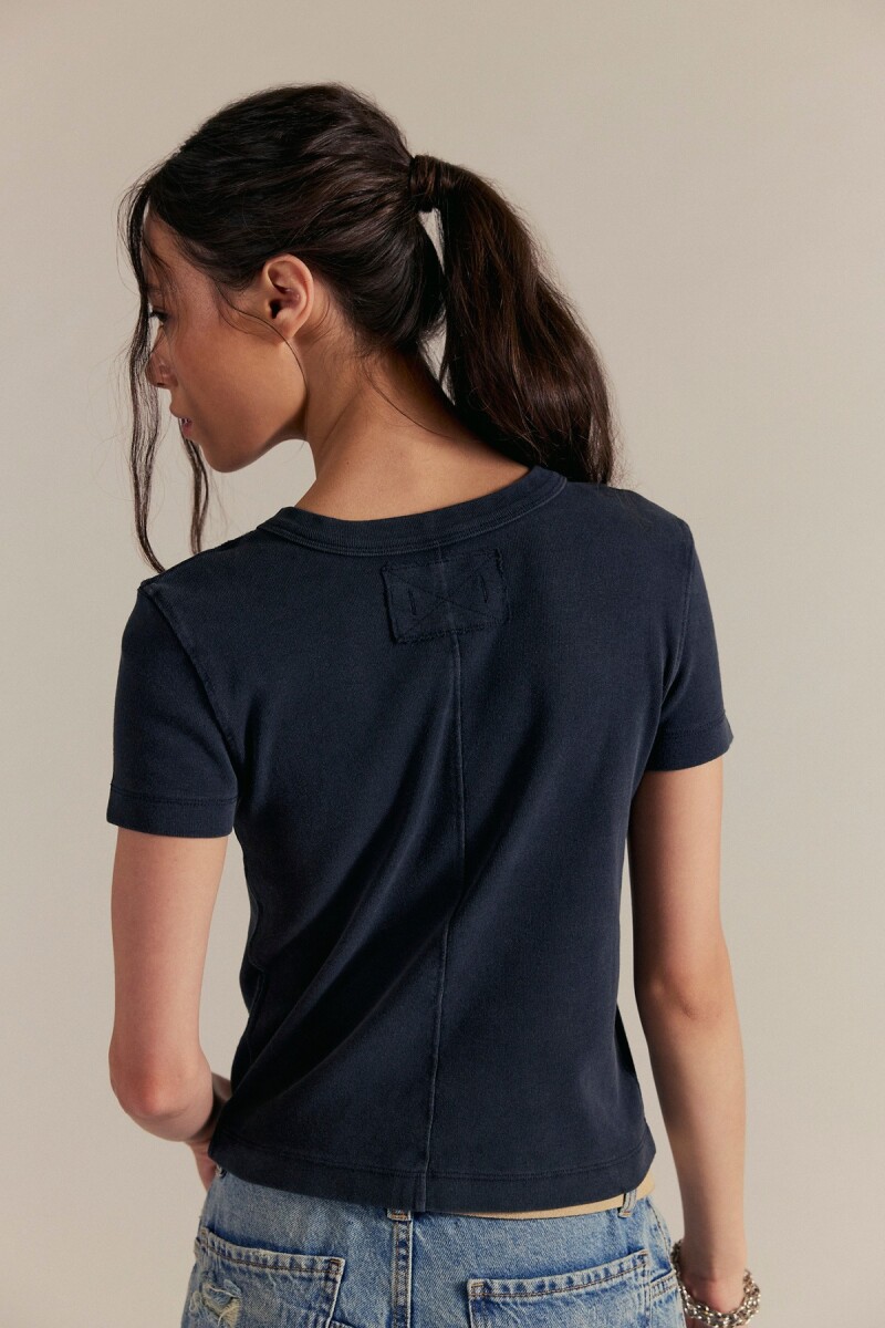 REMERA ATLAS CREW Negro