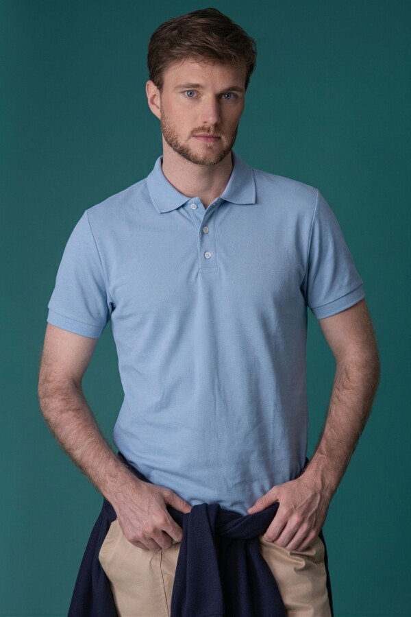 Remera Bastián. Azul Mariano