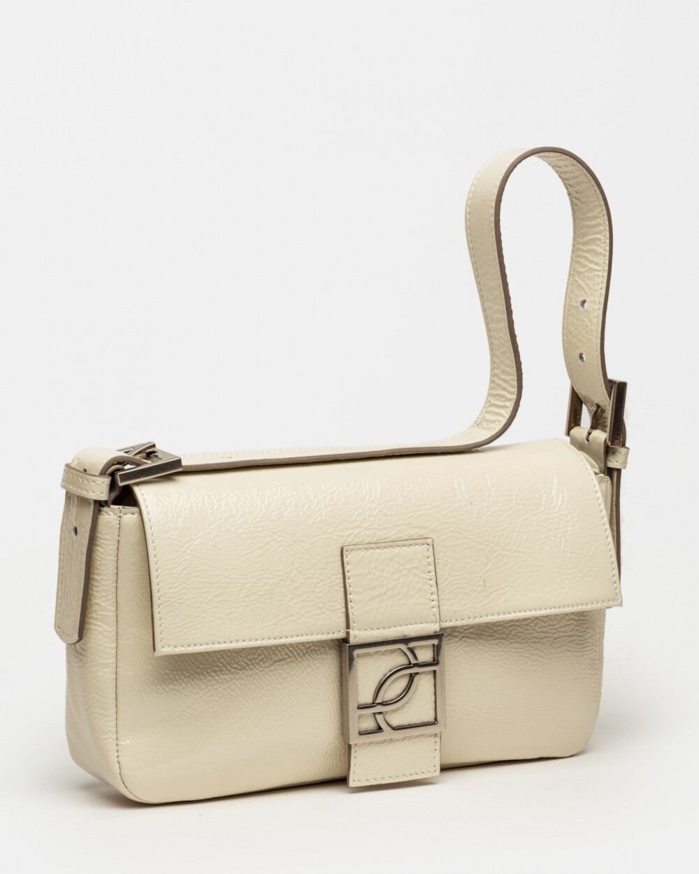 Cartera al hombro Signature en cuero charol Natural