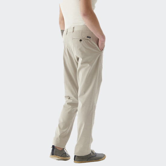 Pantalón Wrangler Chino Casual Gris