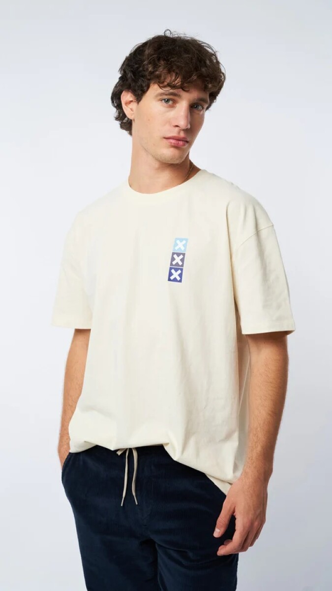 CREAM SQUARE TEE 