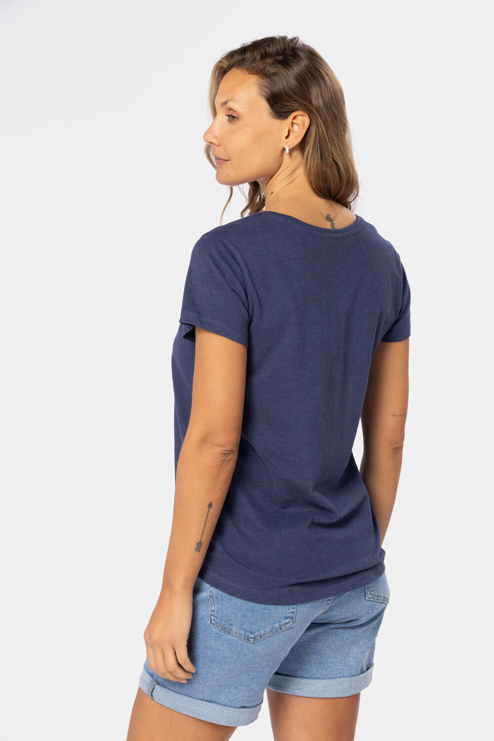 REMERA BÁSICA DE ALGODÓN Azul