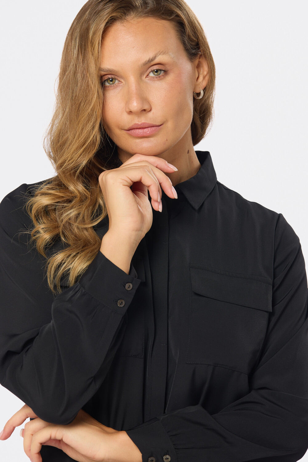 BLUSA MANGA LARGA Negro