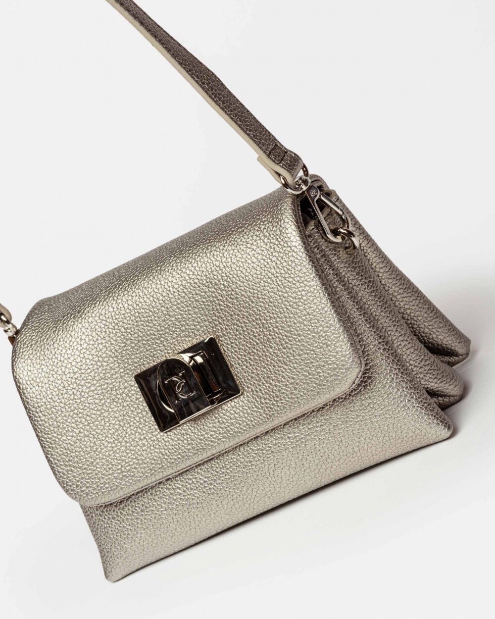 Mini bag Leisure en efecto cuero graneado Metalizado