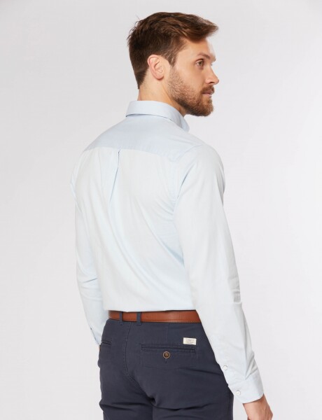 CAMISA LISA SPORT CON SPANDEX Celeste