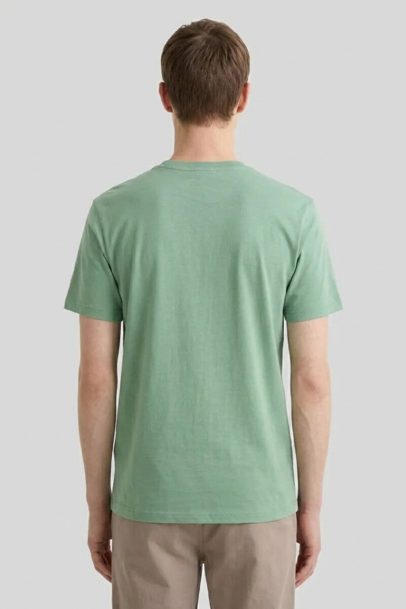 Remera cuello redondo ICONIC 150 VERDE OLIVA
