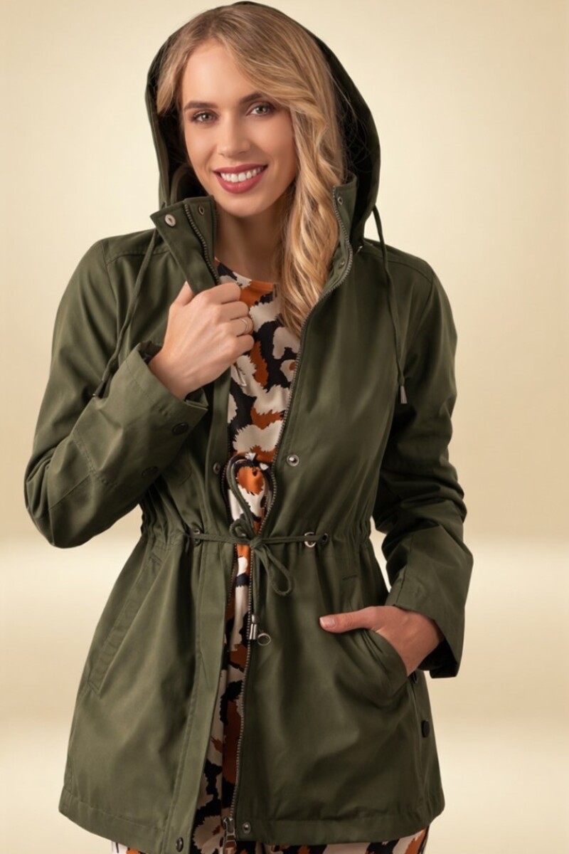 Campera Impermeable. Verde Olivo