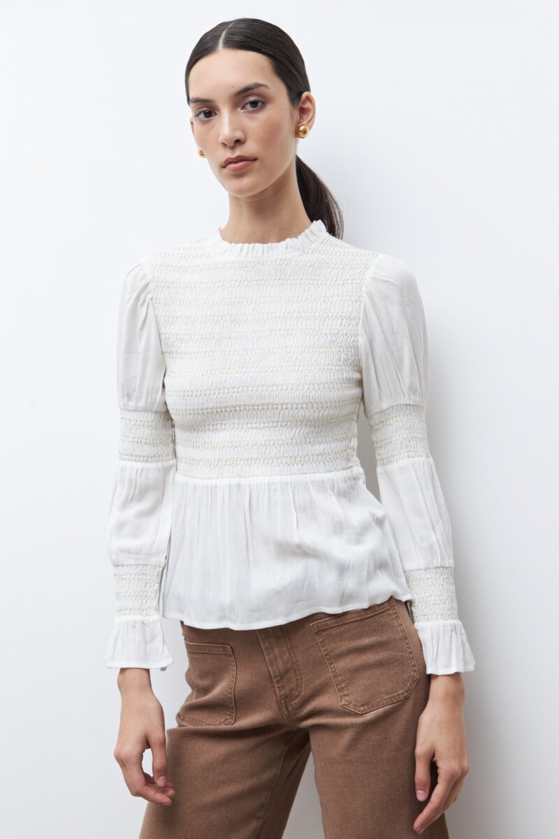 Blusa romántica crudo