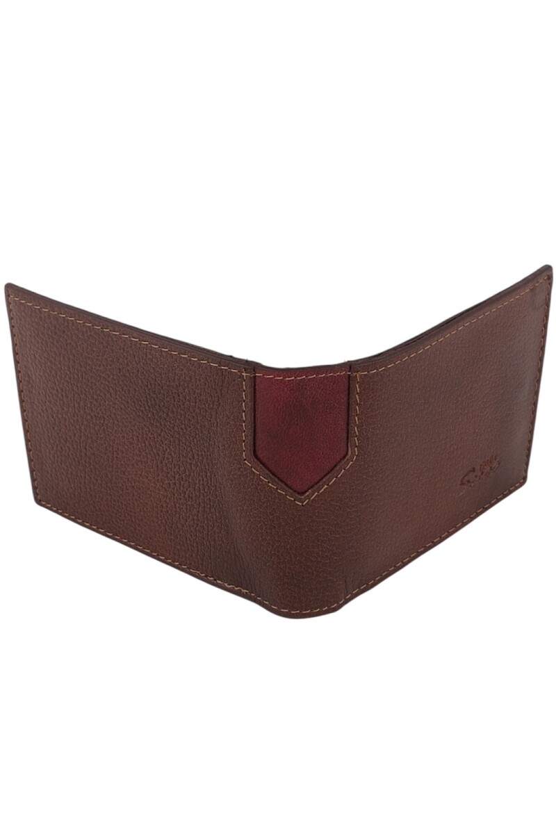 Billetera con detalle en tapa Marrón