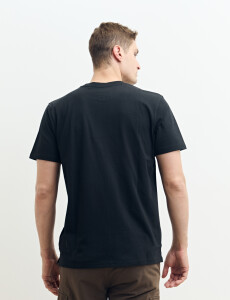 520306 T-SHIRT HARRY Negro