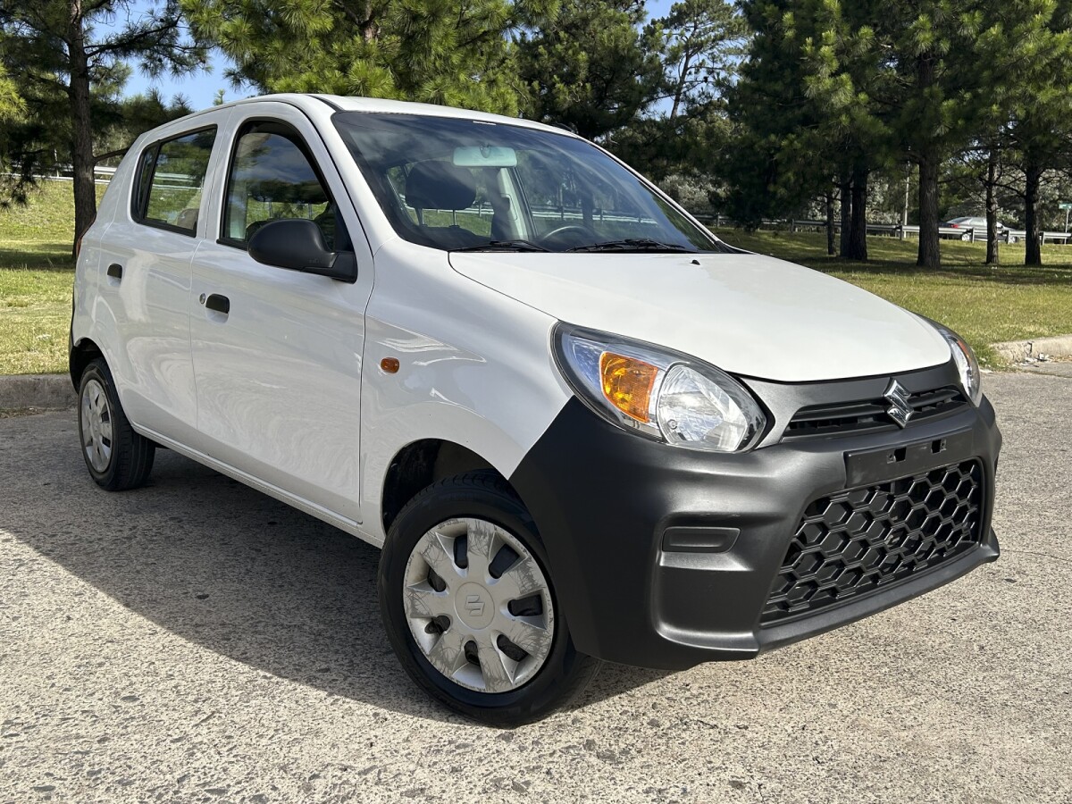 Suzuki Alto STD 800 2022| Permuta / Financia Suzuki Alto STD 800 2022| Permuta / Financia
